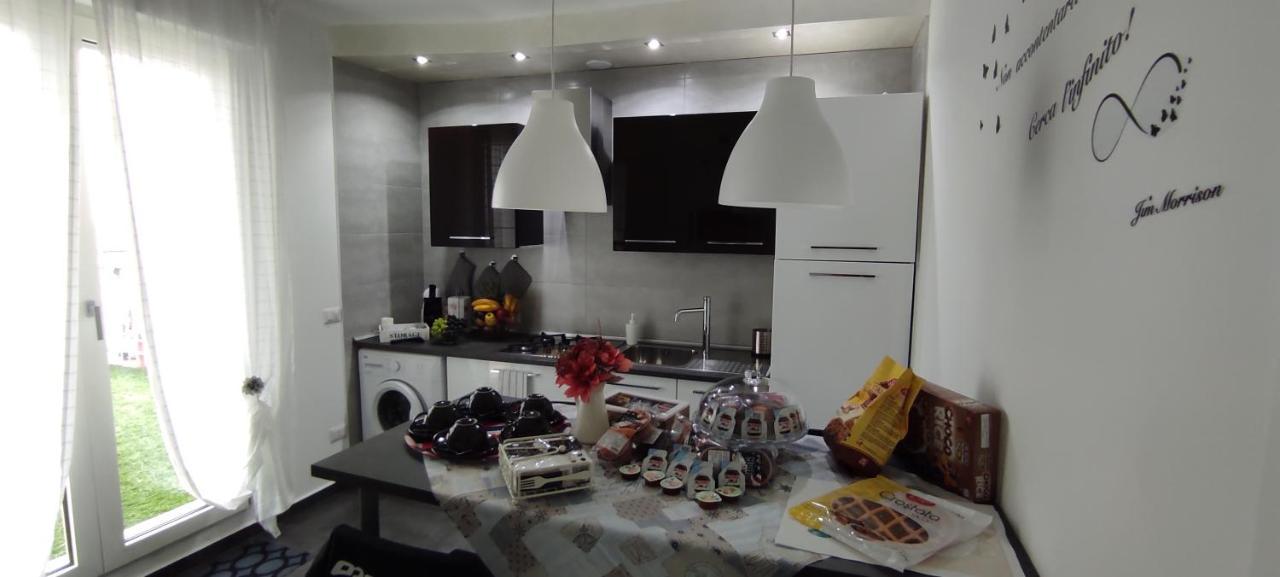 La Terrazza Apartment Falconara Marittima Bagian luar foto